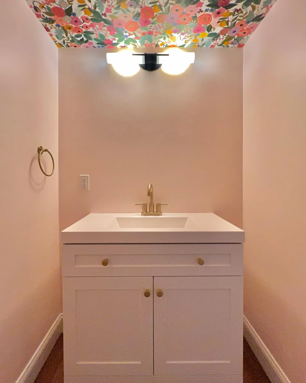Help buyers notice the home—